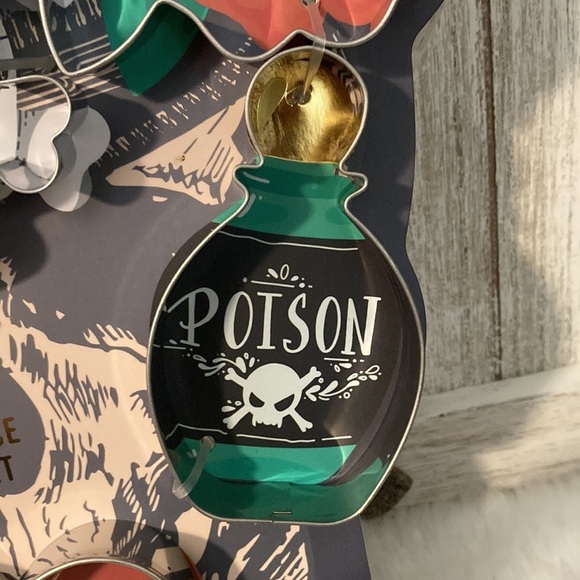 Halloween Cookie Cutters - Picture 6 of 9